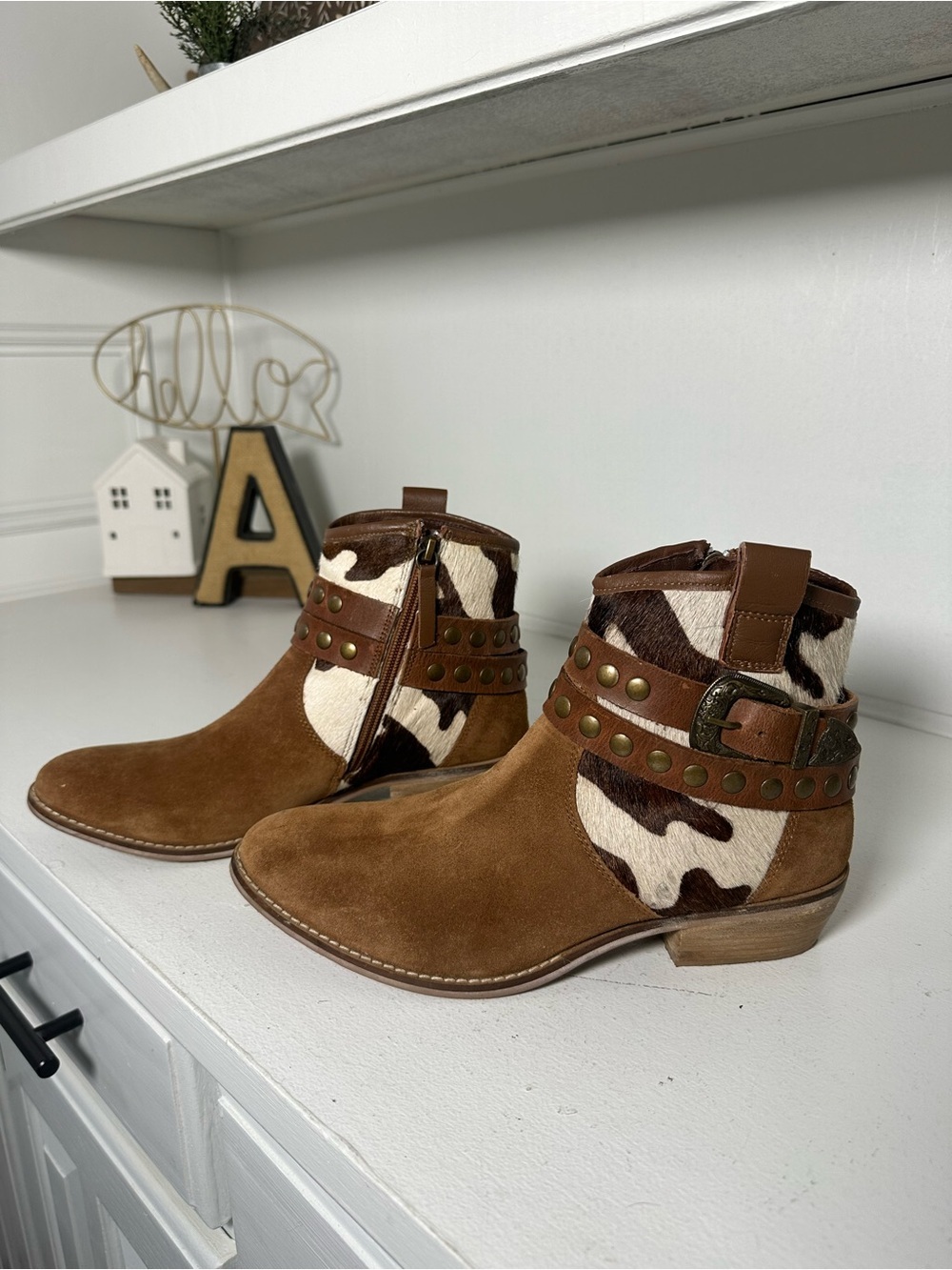 Shyanne Cow Hair Ankle Boots Womens 8.5 Brown Western Booties Studded Harness